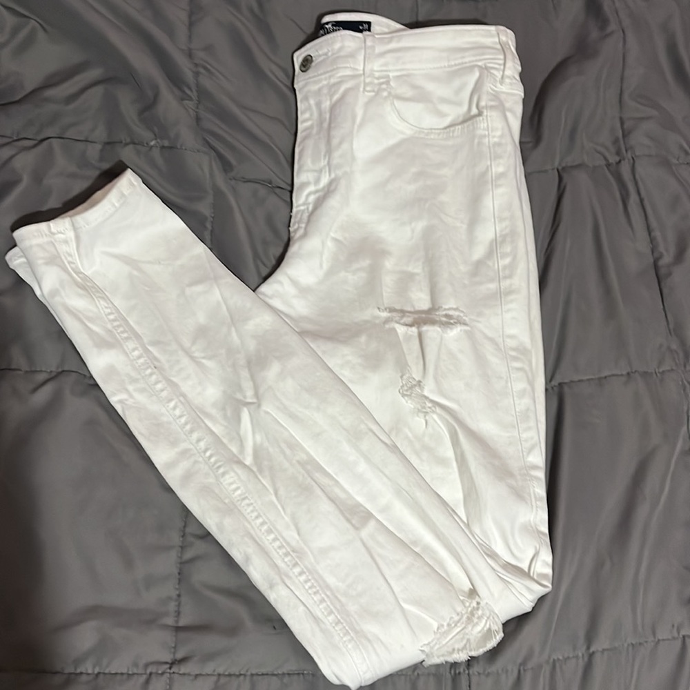 Size 13r white Hollister skinny jeans.